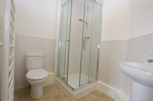 Ensuite- click for photo gallery